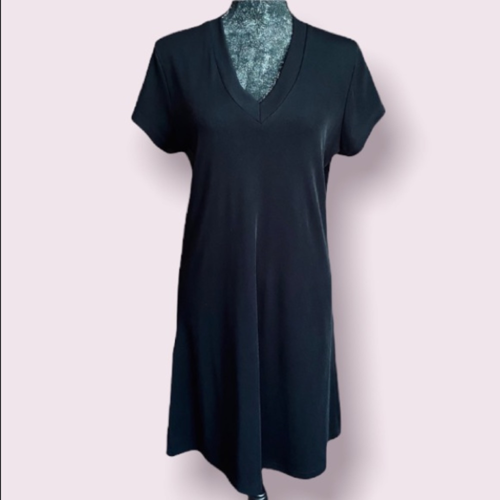 Vintage Baja Blue V-Neck Tee Dress in Black